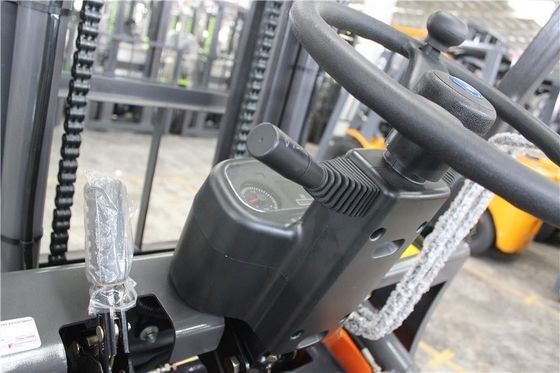 3.5T Kleiner Diesel-Forklift Orange Dieselmotor Forklift Japan Isuzu-Motor