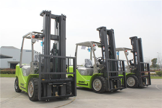 Xc490 Dieselmotor Gegengewicht 3000 kg Seitenschalter Gabelstapler