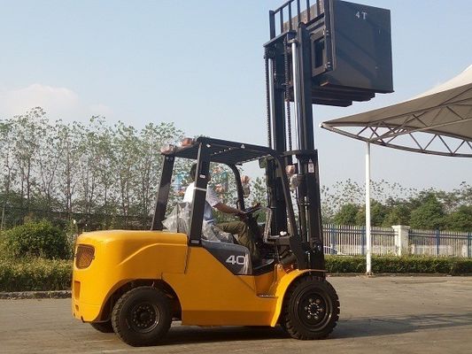 OEM 4 Ton Diesel Forklift SNSC Diesel Lift Truck 2 Stage Mast