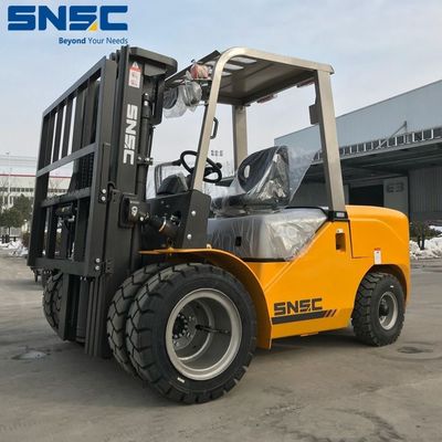 3000 mm-7000 mm Aufzugshöhe Diesel Gabelstapler Aufzugsfahrzeuge 4000 kg