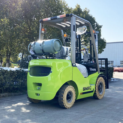 2 Tonnen LPG-Gas-Forklift 3000 mm-7000 mm Aufzugs-Forklift mit zwei Brennstoffen