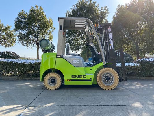 2 Tonnen LPG-Gas-Forklift 3000 mm-7000 mm Aufzugs-Forklift mit zwei Brennstoffen