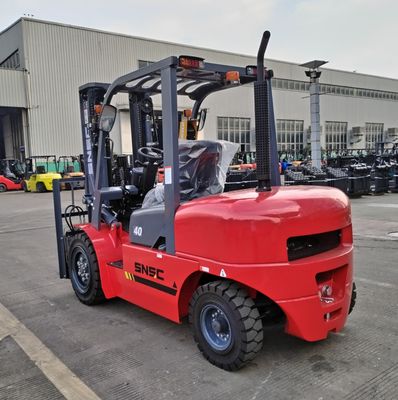 Diesel-Forklift für unbefestigte Gelände 3 Stufen Mast Off-Terrain-Forklift