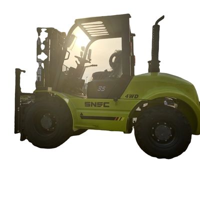 3000 kg 3500 kg Allradantriebs-Forklift mit drei Masten Diesel-Forklift
