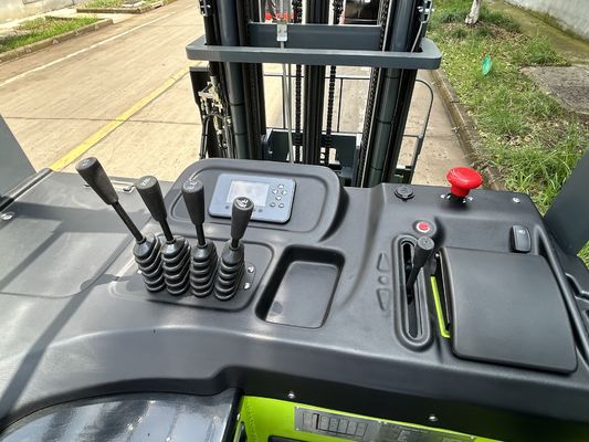 1.5T 2T 2.5T Elektrofahrzeug für die Schleppmaschine Gabelstapler Lithiumbatterie
